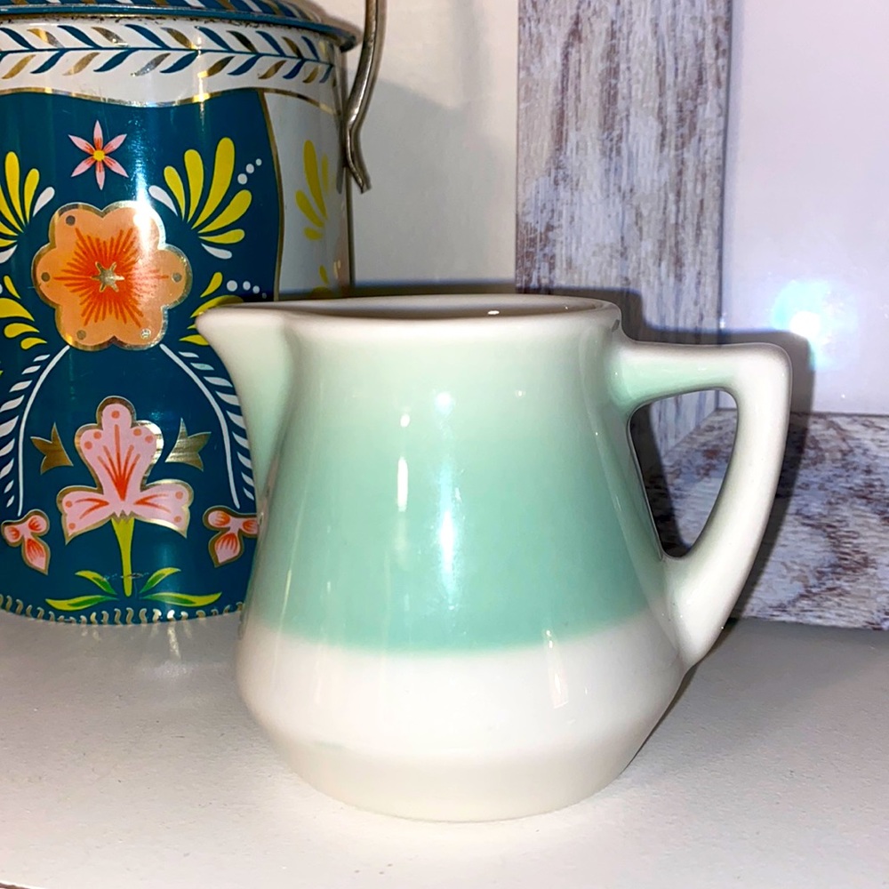 Vintage Syracuse China 96 D U.S.A. Creamer